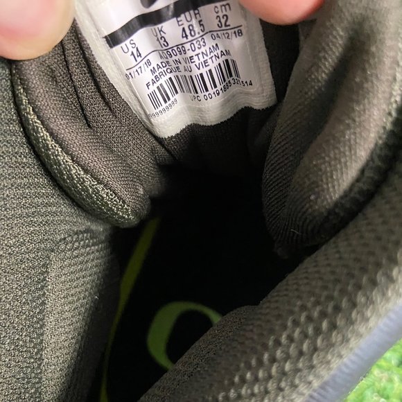 Athletic_Shoes